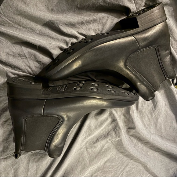 Thursday Boot Co Size 10 Duchess Chelsea Black Leather Pull On Boots EUC - Picture 9 of 12